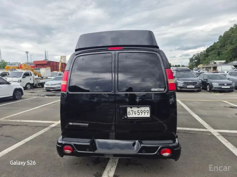 Chevrolet Express Van