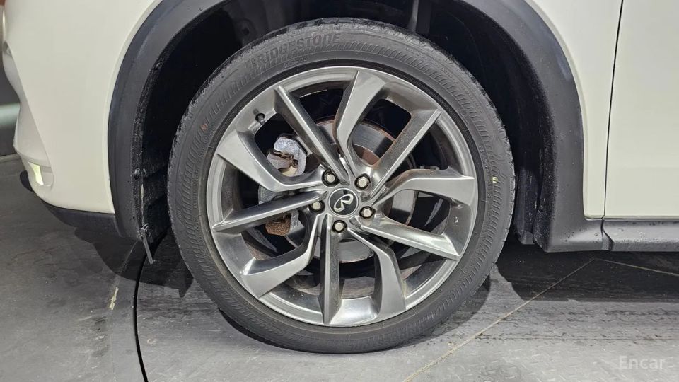 Infiniti QX50