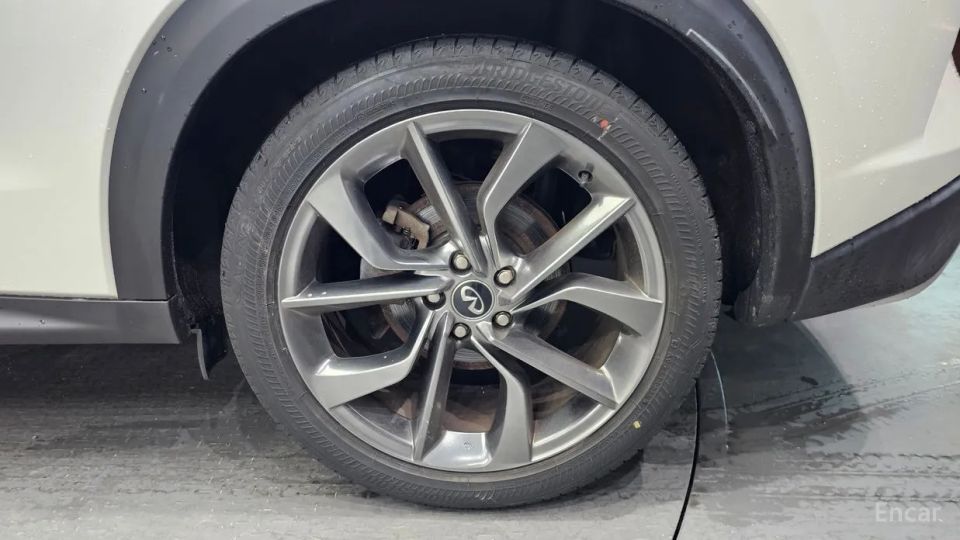 Infiniti QX50