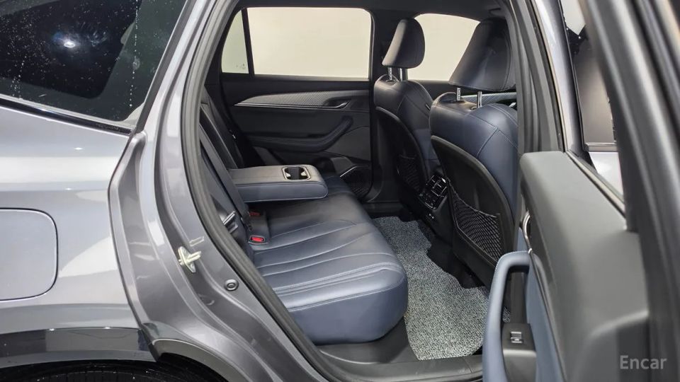 Renault-KoreaSamsung Grand Koleos