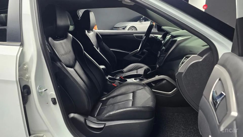 Hyundai Veloster