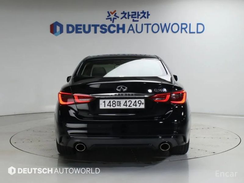 Infiniti Q50