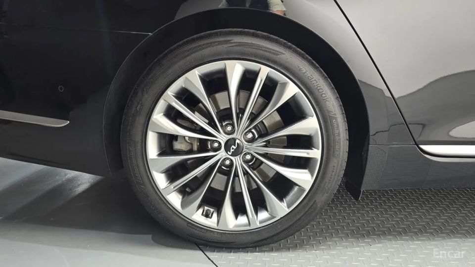 Kia K9