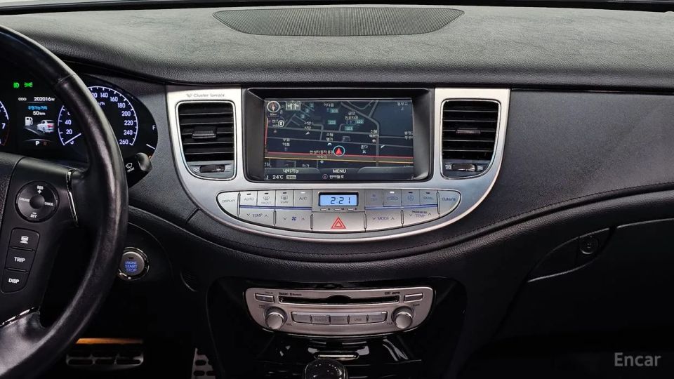 Hyundai Genesis