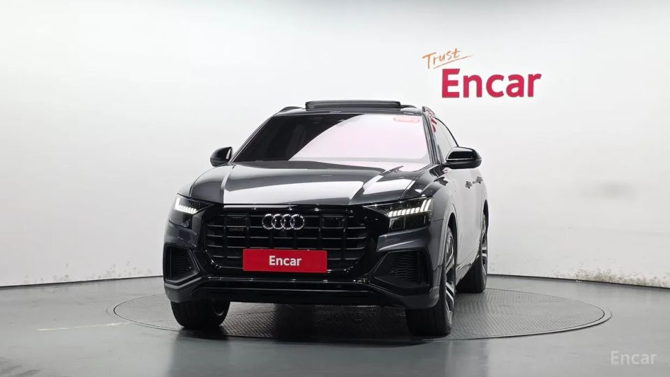 Audi Q8
