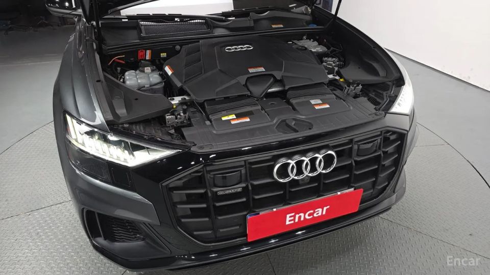 Audi Q8