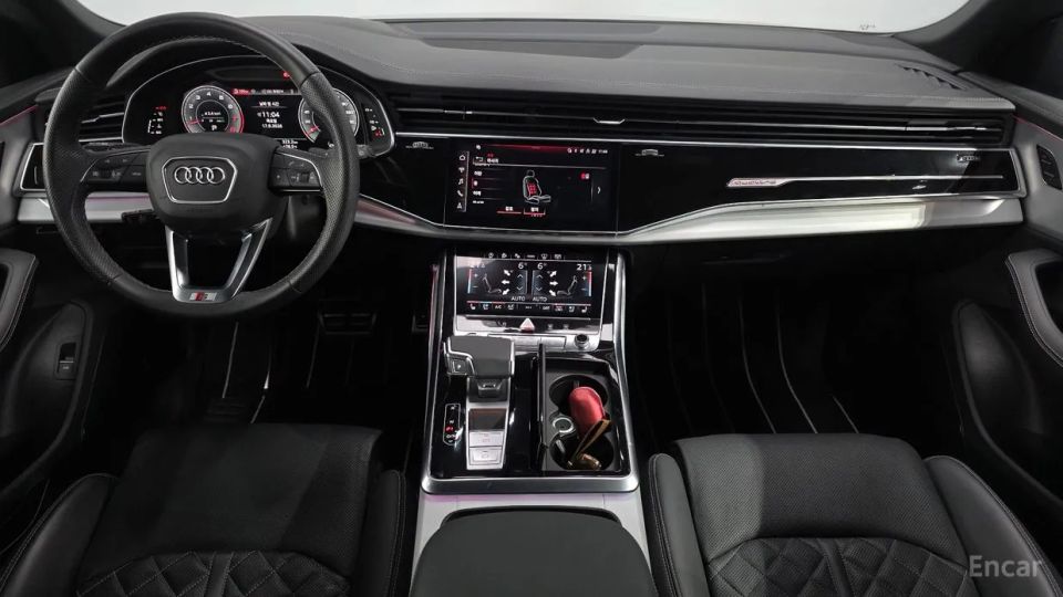 Audi Q8