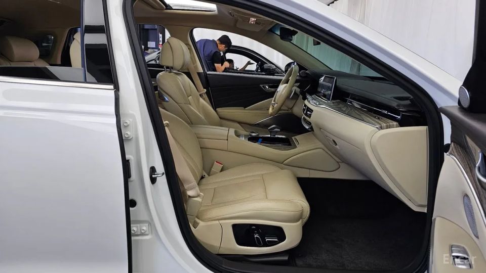 Kia K9