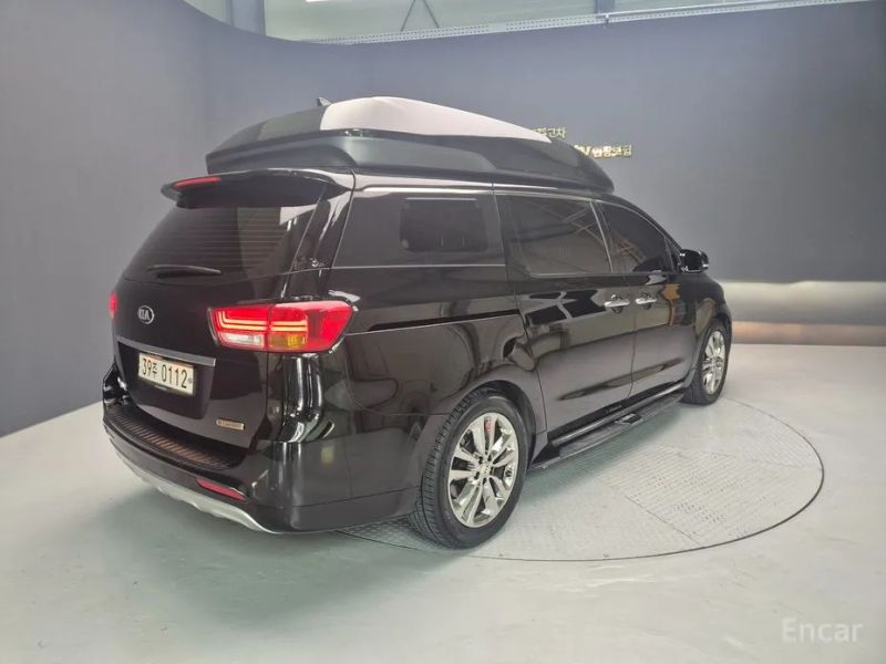 Kia Canival