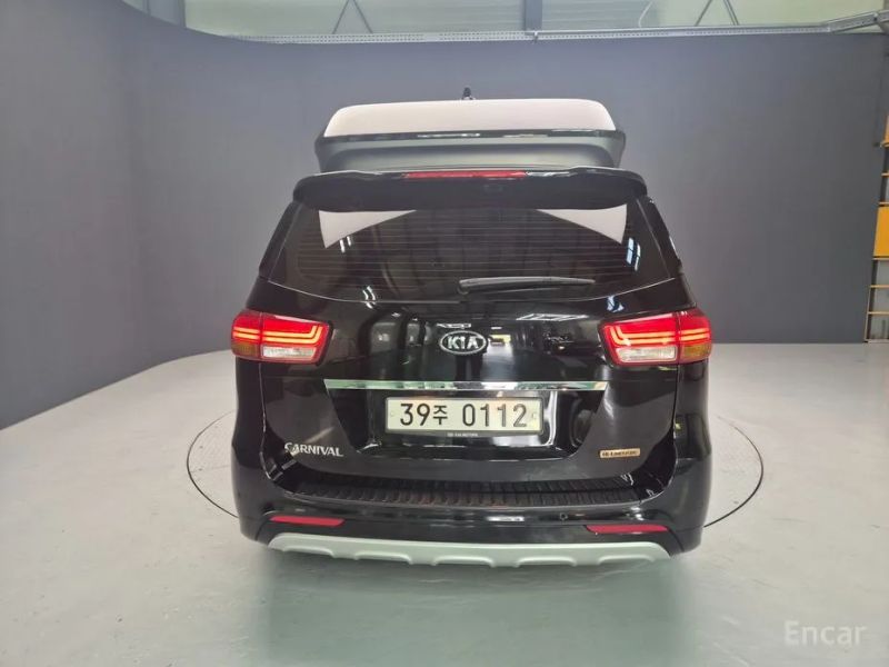 Kia Canival