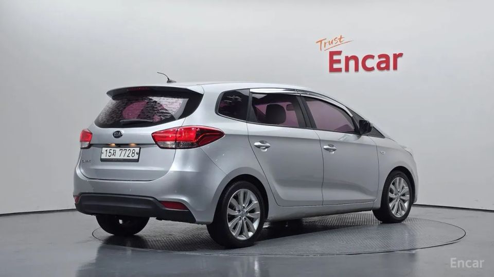 Kia Carens