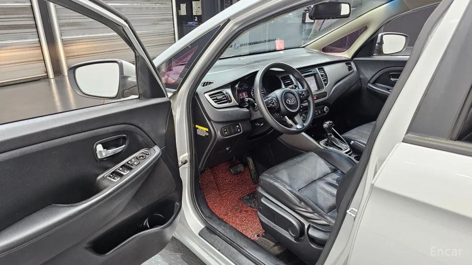 Kia Carens
