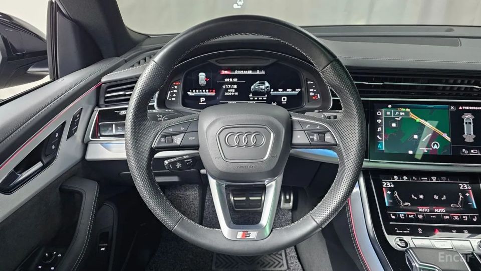 Audi Q8
