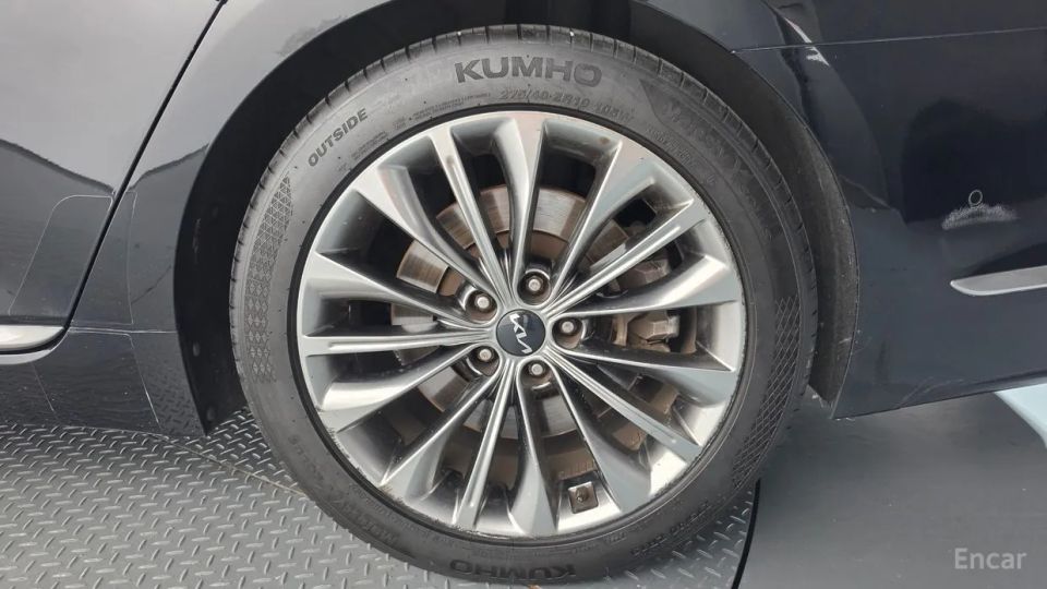 Kia K9