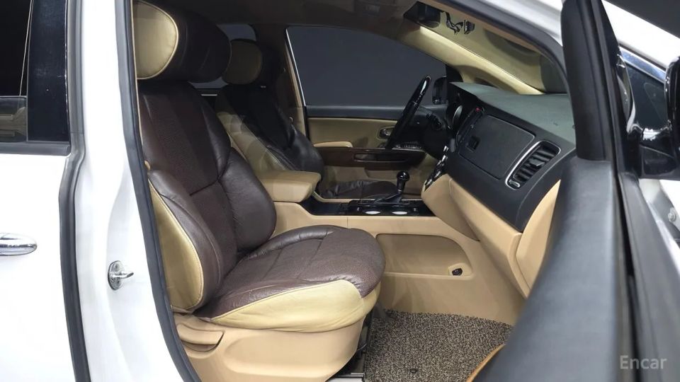 Kia Canival