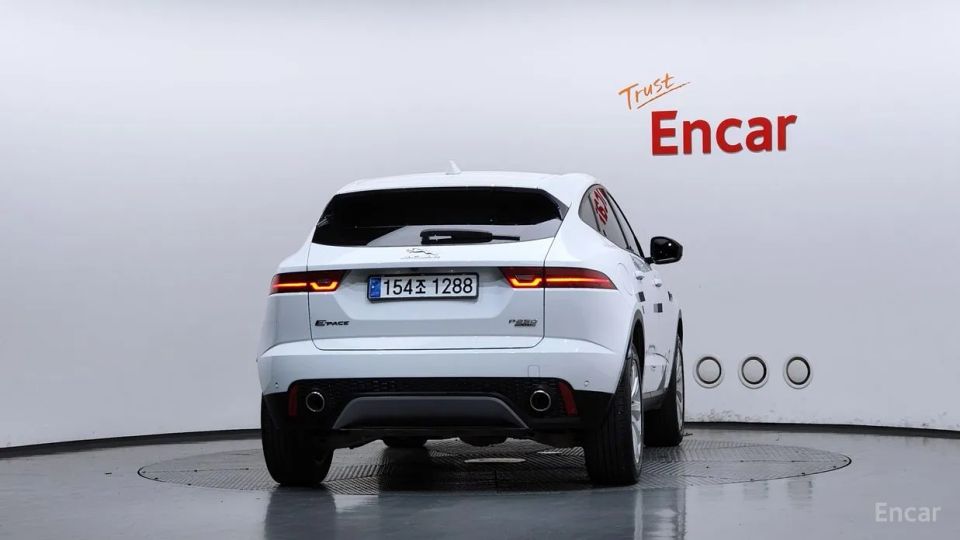 Jaguar E-PACE