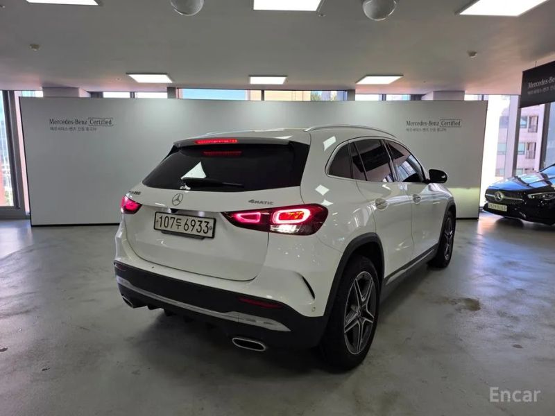 Mercedes-Benz GLA-Class