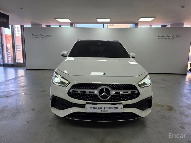 Mercedes-Benz GLA-Class