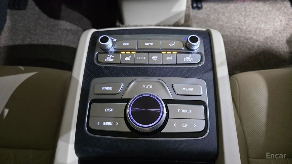 Kia K9
