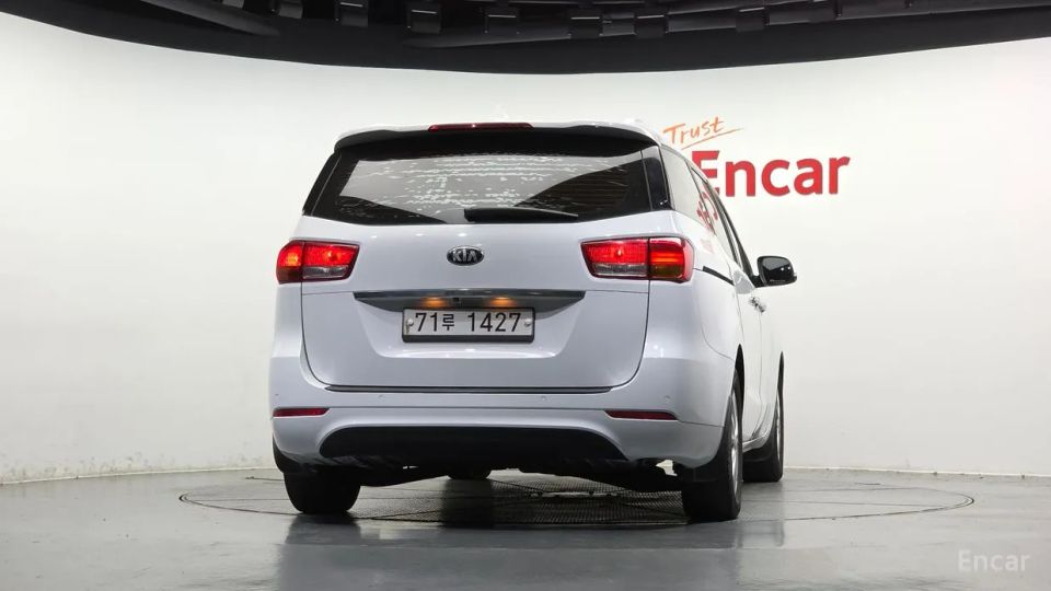 Kia Canival