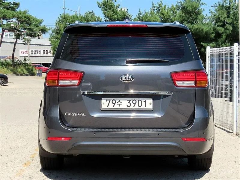 Kia Canival