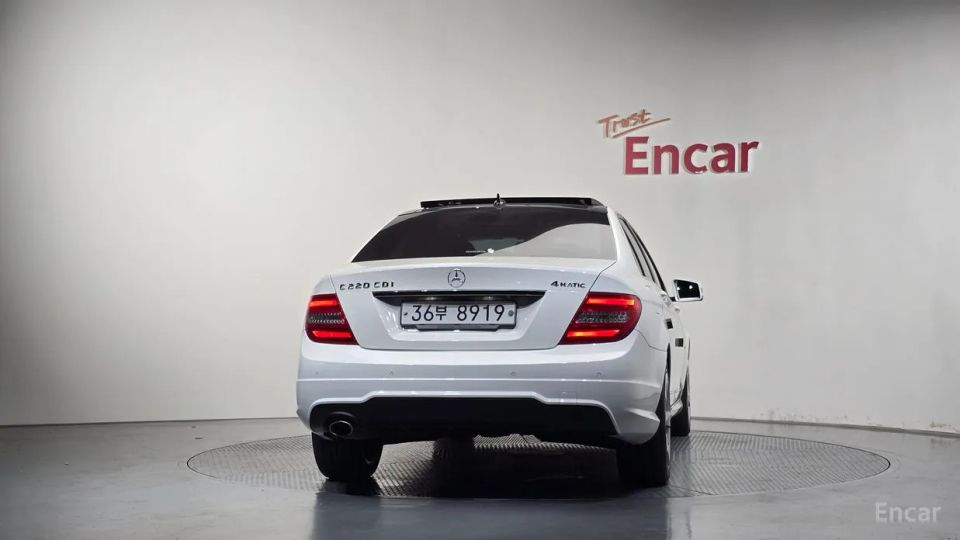 Mercedes-Benz C-Class
