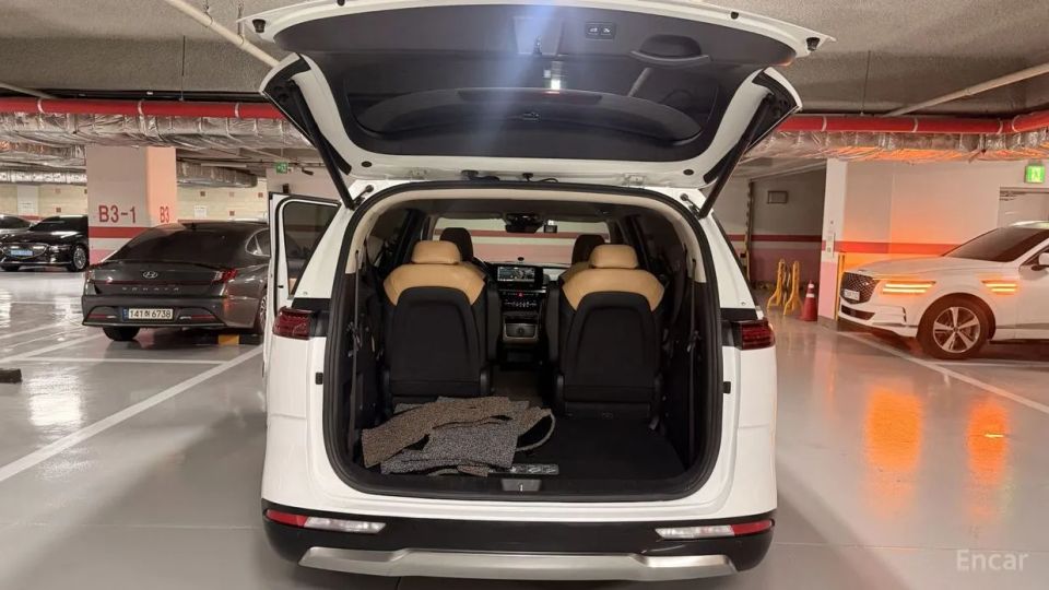 Kia Canival