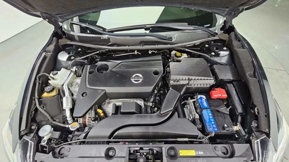 Nissan altima