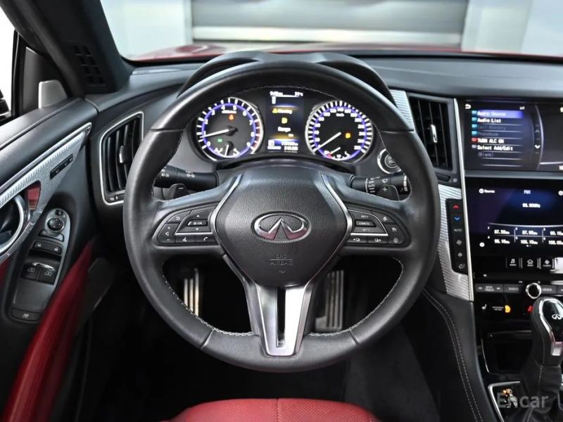 Infiniti Q60