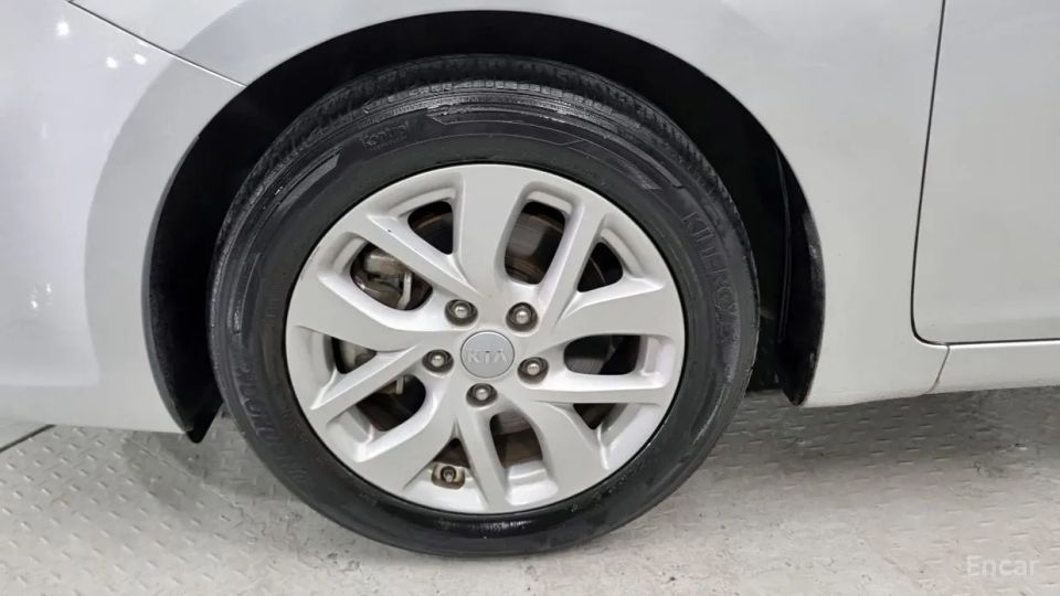 Kia Carens