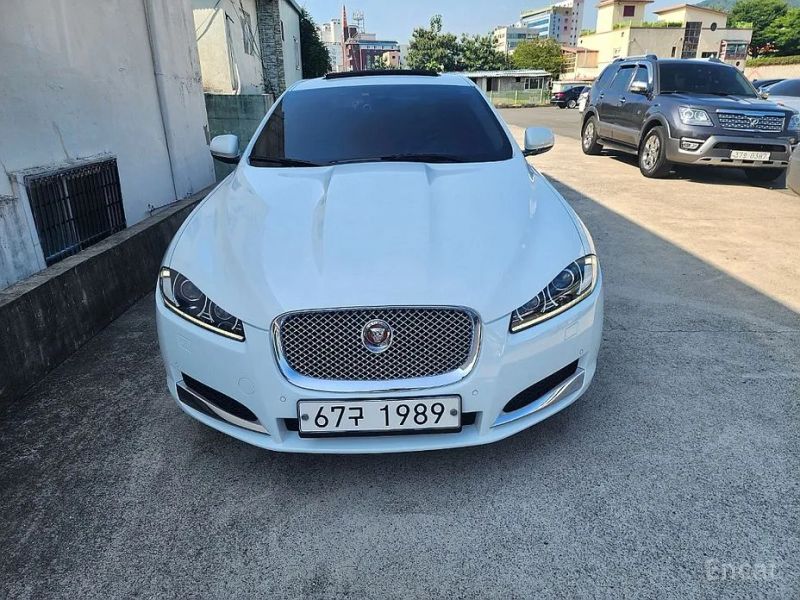 Jaguar xf