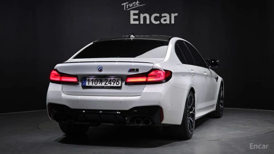 BMW M5