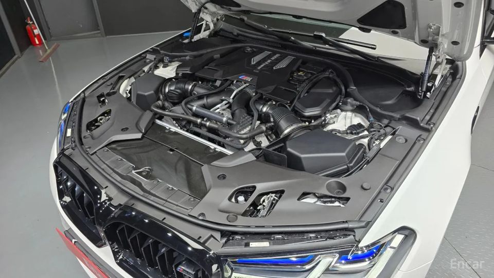 BMW M5