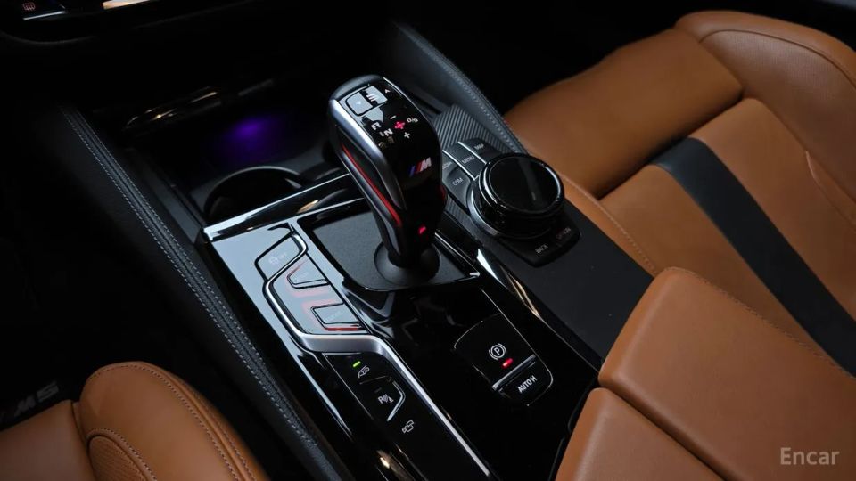BMW M5
