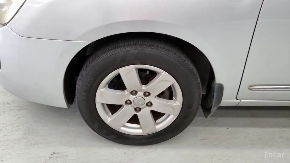 Kia Carens