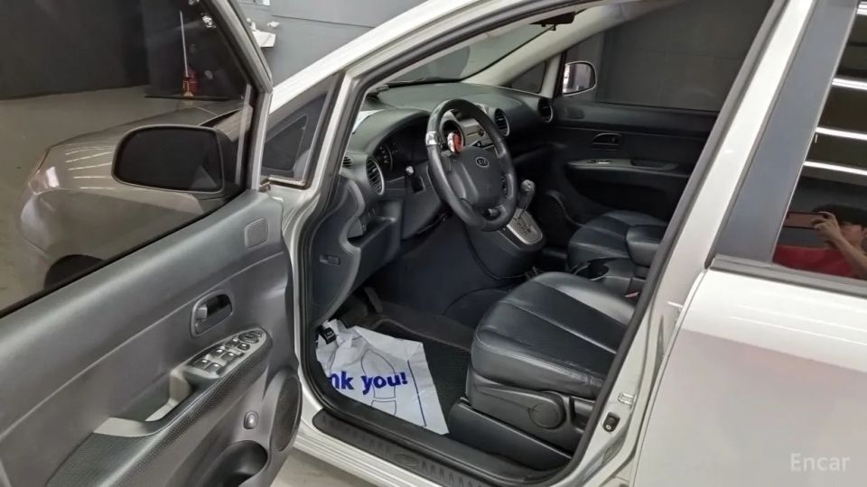 Kia Carens