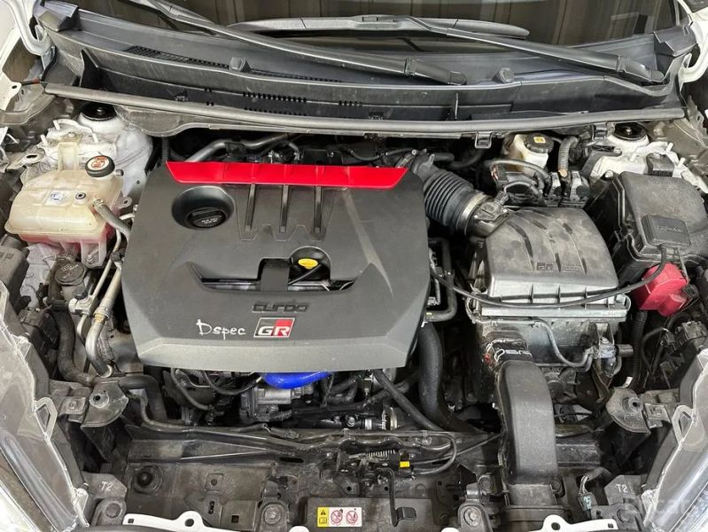 Toyota Yaris(Vitz)