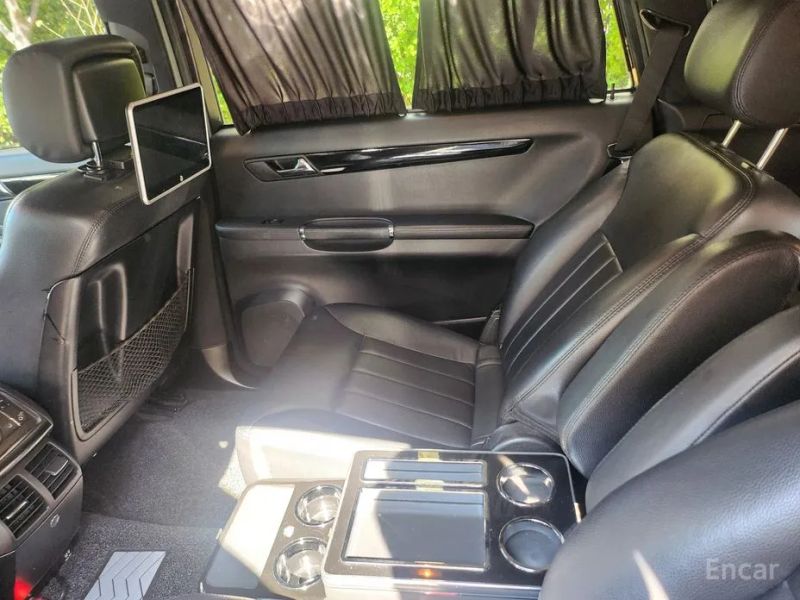 Mercedes-Benz R-Class