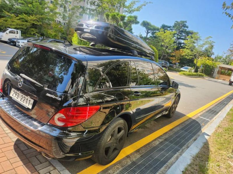 Mercedes-Benz R-Class