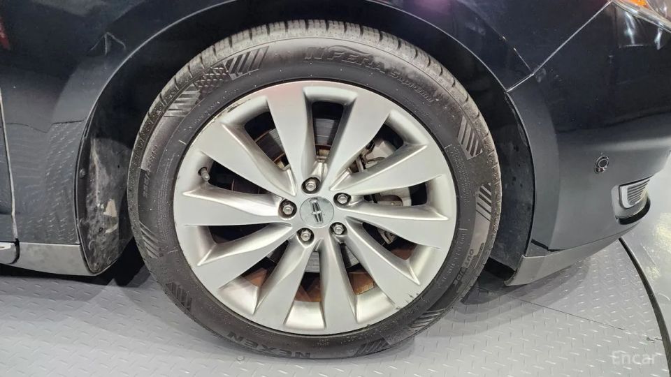 Lincoln MKS