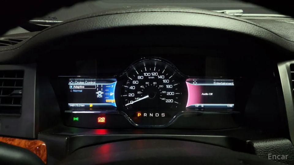 Lincoln MKS