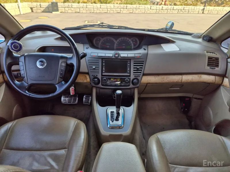 KG_Mobility_Ssangyong Rodius