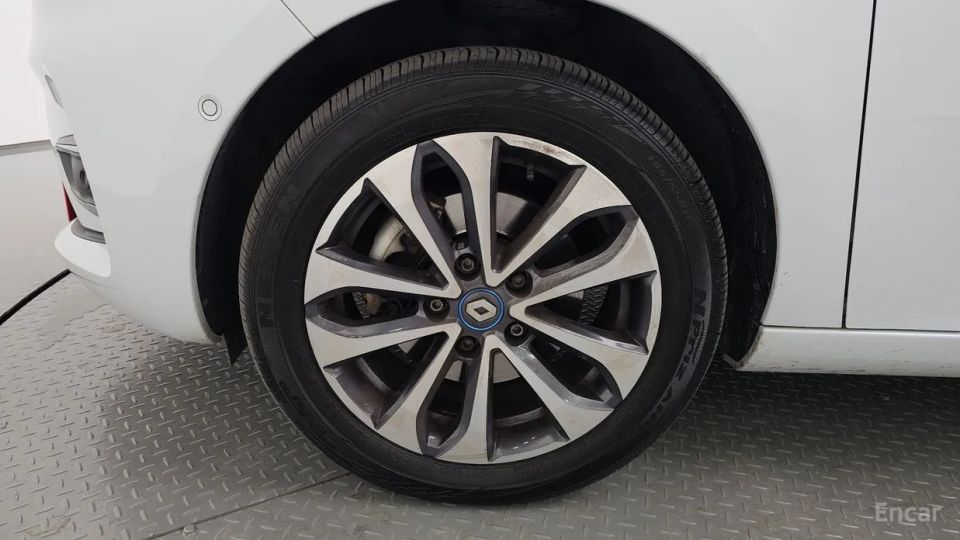 Renault-KoreaSamsung Zoe