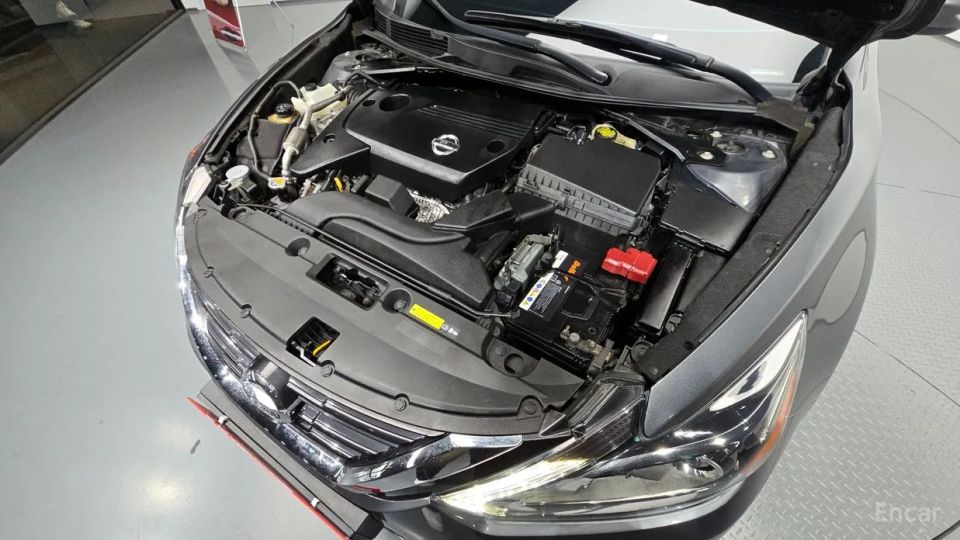 Nissan altima