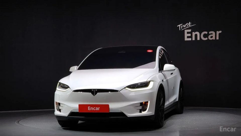 Tesla model-x