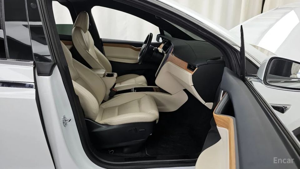 Tesla model-x