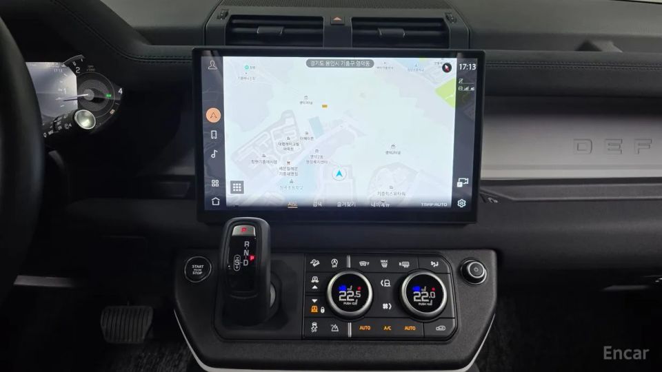 Land Rover Defender