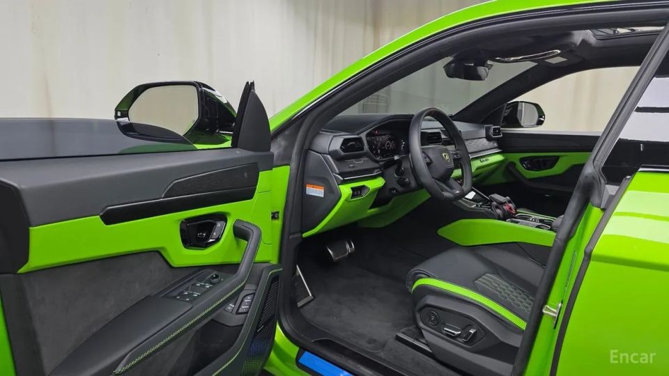 Lamborghini urus