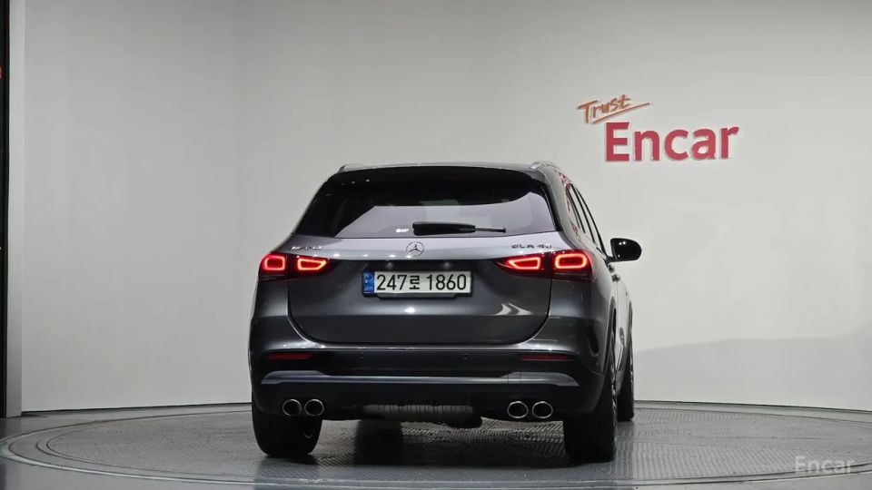 Mercedes-Benz GLA-Class