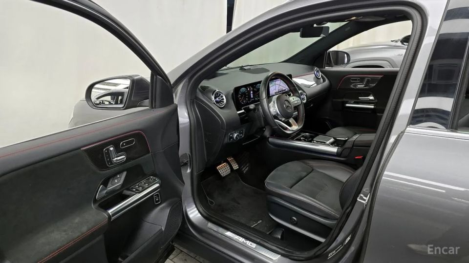 Mercedes-Benz GLA-Class